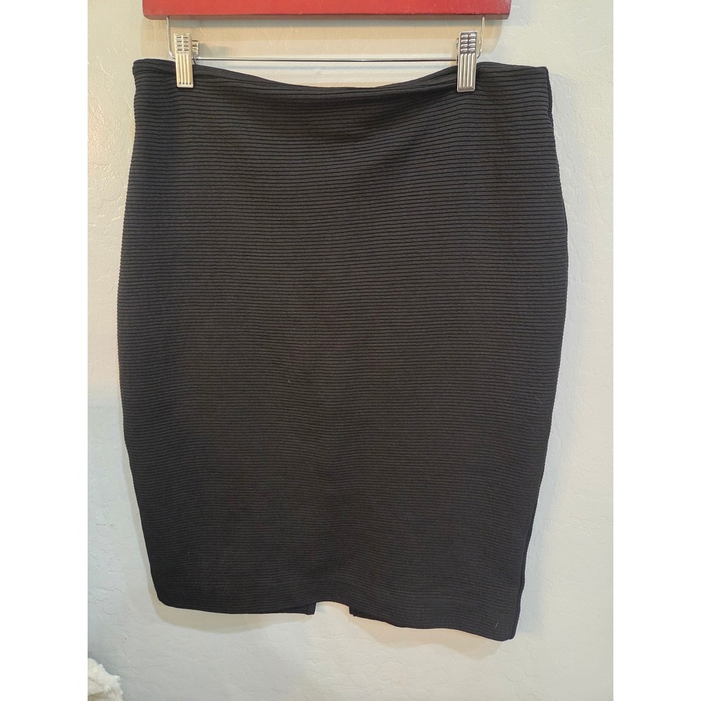 Attention Black Ribbed Knit Pencil Skirt Size Large Textured Bodycon Office Wear